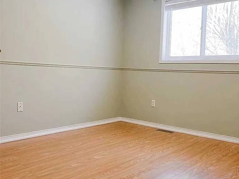 70 Twigg Dr — Photo 9