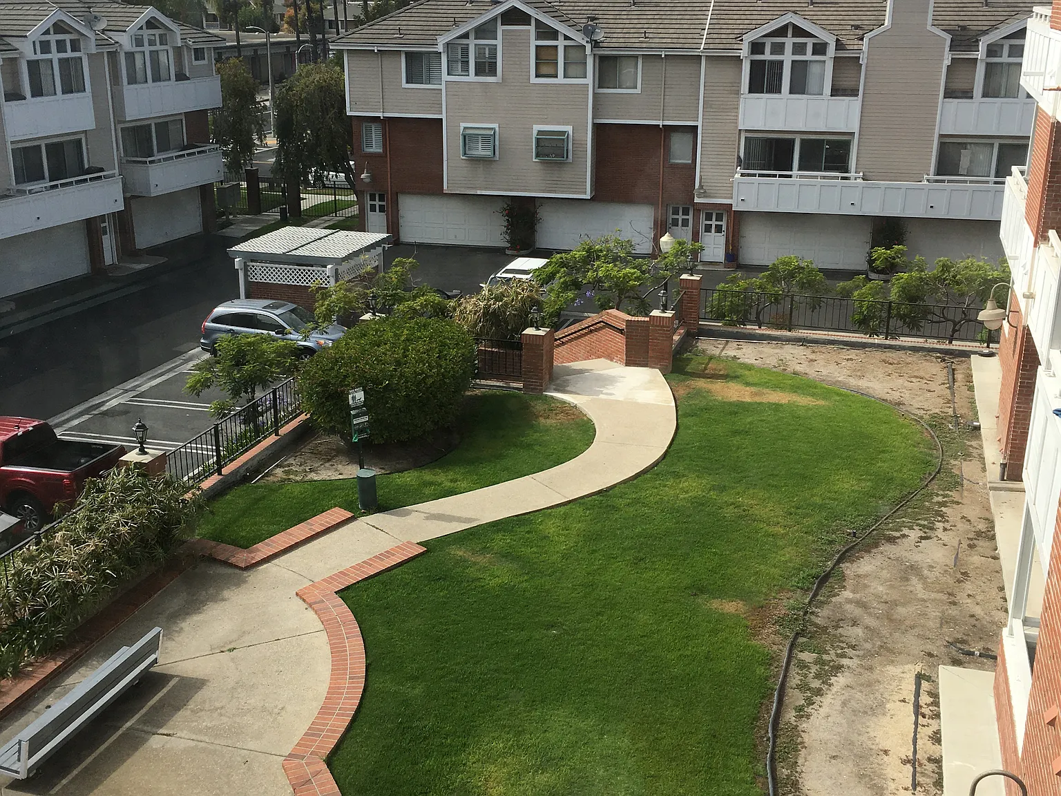1 bed, 838 sqft, $2,199 — Photo 2