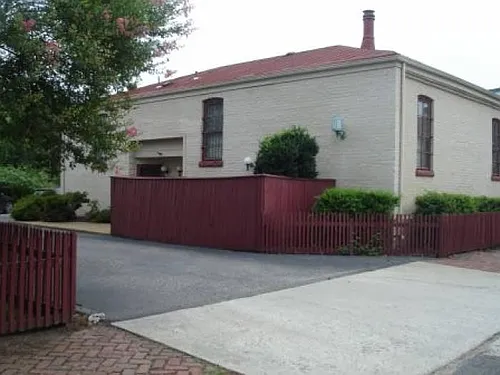 2120 E Broad St #10 Photo 1 2120 E Broad St #10 Photo 1