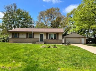 8183 Lamplight Dr, Jenison, MI 49428