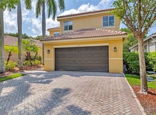 1105 Bluewood Ter, Weston, FL 33327