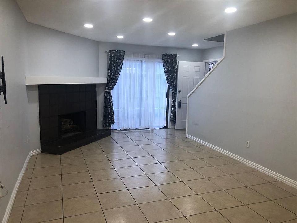 1st image of 9531 N Pagewood Ln