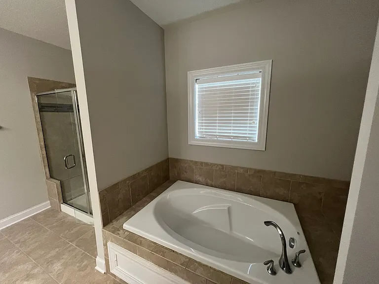 8043 Oak Meadow Dr — Photo 39