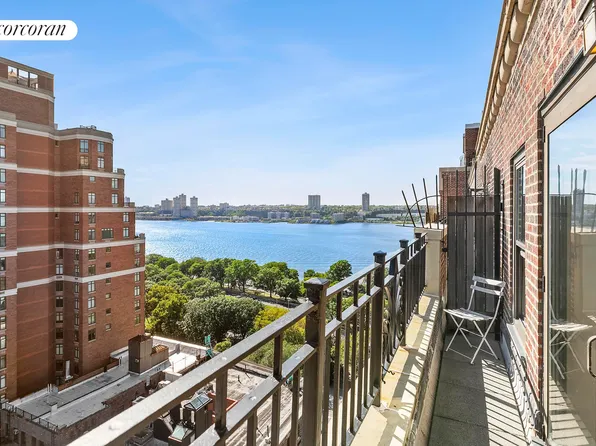 230 Riverside Drive image 8 of 15