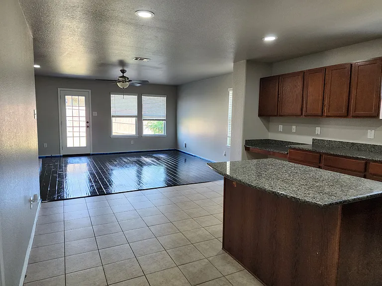 700 Swan Dr #1 — Photo 7