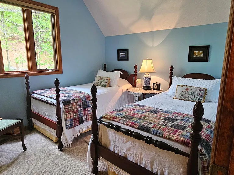 249 Candlewood Ln — Photo 31