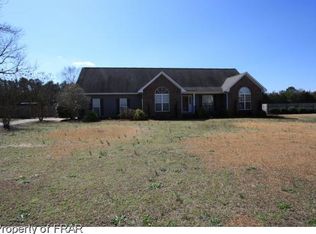 111 Bugle Call Dr, Raeford, NC 28376