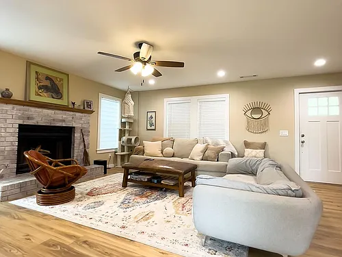 560 N Highland Ave #1 Photo 1