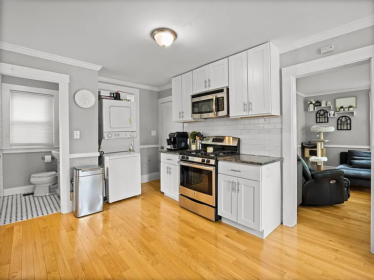 23 New Ocean St #1 — Photo 15