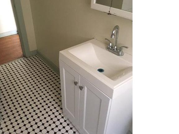 4th image of 6725 S Paxton Ave #P222041s
