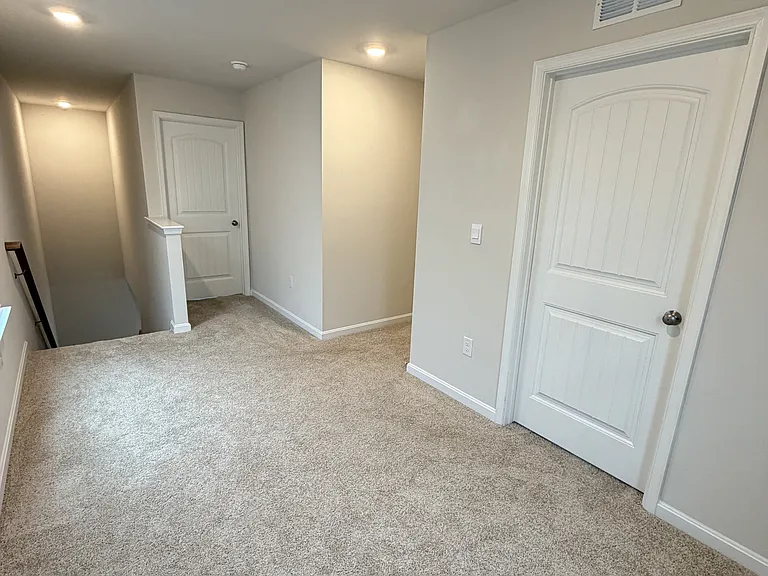 633 Currant Cir — Photo 33
