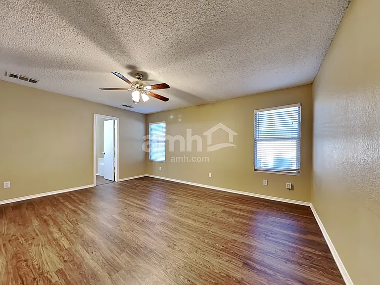 5112 Prestwick Dr — Photo 11