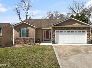7364 Kennon Park Ln, Knoxville, TN 37909