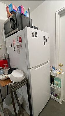 4th image of 436 E 9th St APT 4D