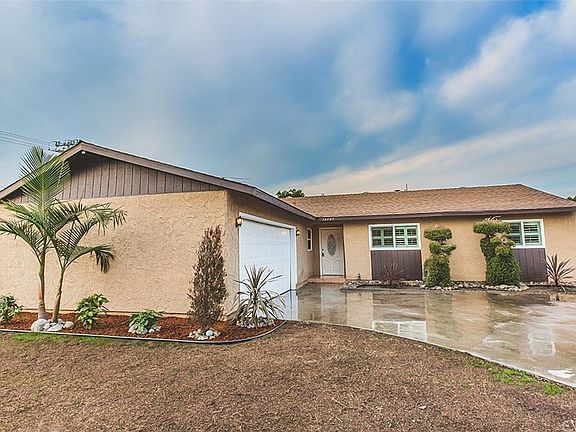3rd image of 13605 Palm Ave