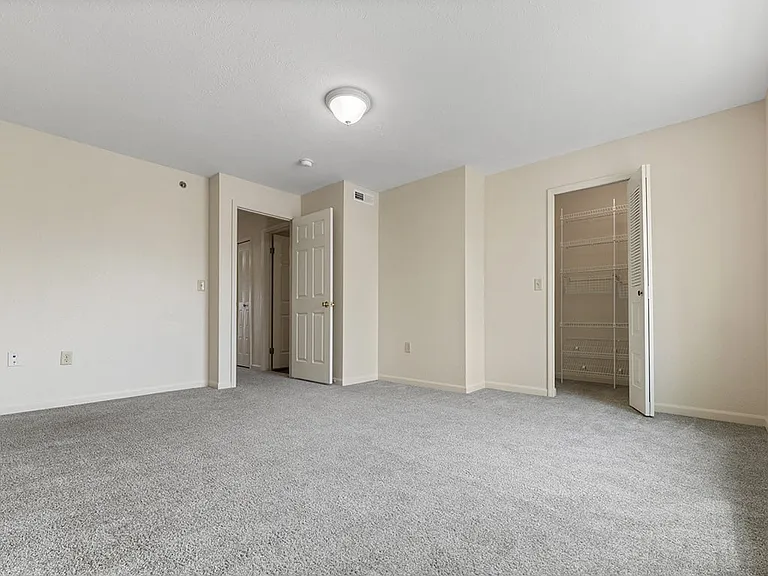 Hunters Pond Apartment Homes — Photo 91