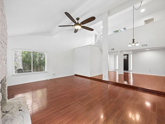 5th image of 2609 Monarch Dr