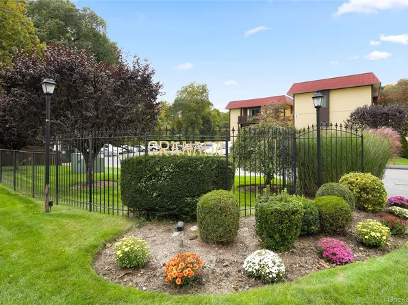 18 Granada Crescent #14, White Plains, NY 10603