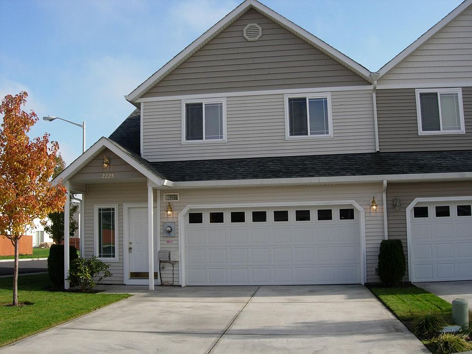 1st image of 2225 NE 163rd Pl