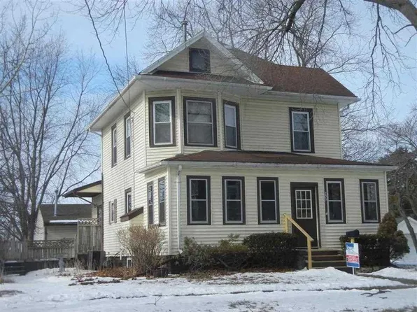 209 N Miller St, West Liberty, IA 52776