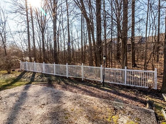 3rd image of 9805 Woodsong Way