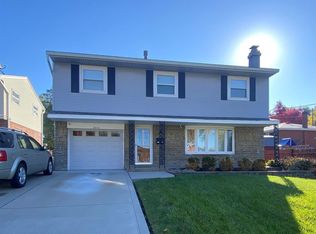 3414 Moonridge Dr, Cincinnati, OH 45248