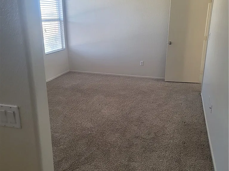 1432 Evening Song Ave — Photo 21