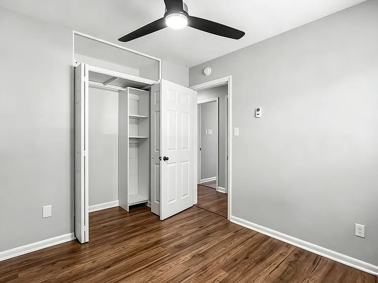 210 E Chickasaw Rd — Photo 19