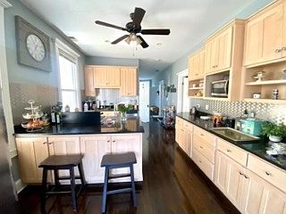 1st image of 3009 N Ashland Ave #3