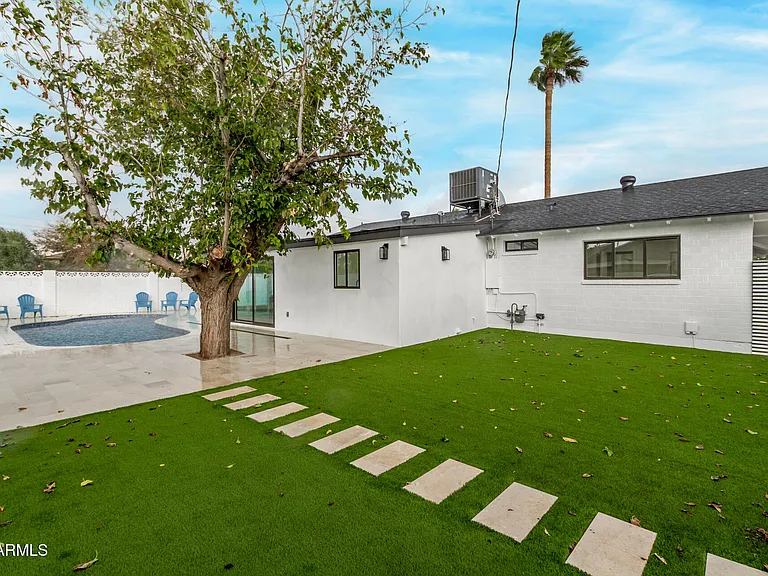 8401 E San Miguel Ave — Photo 22