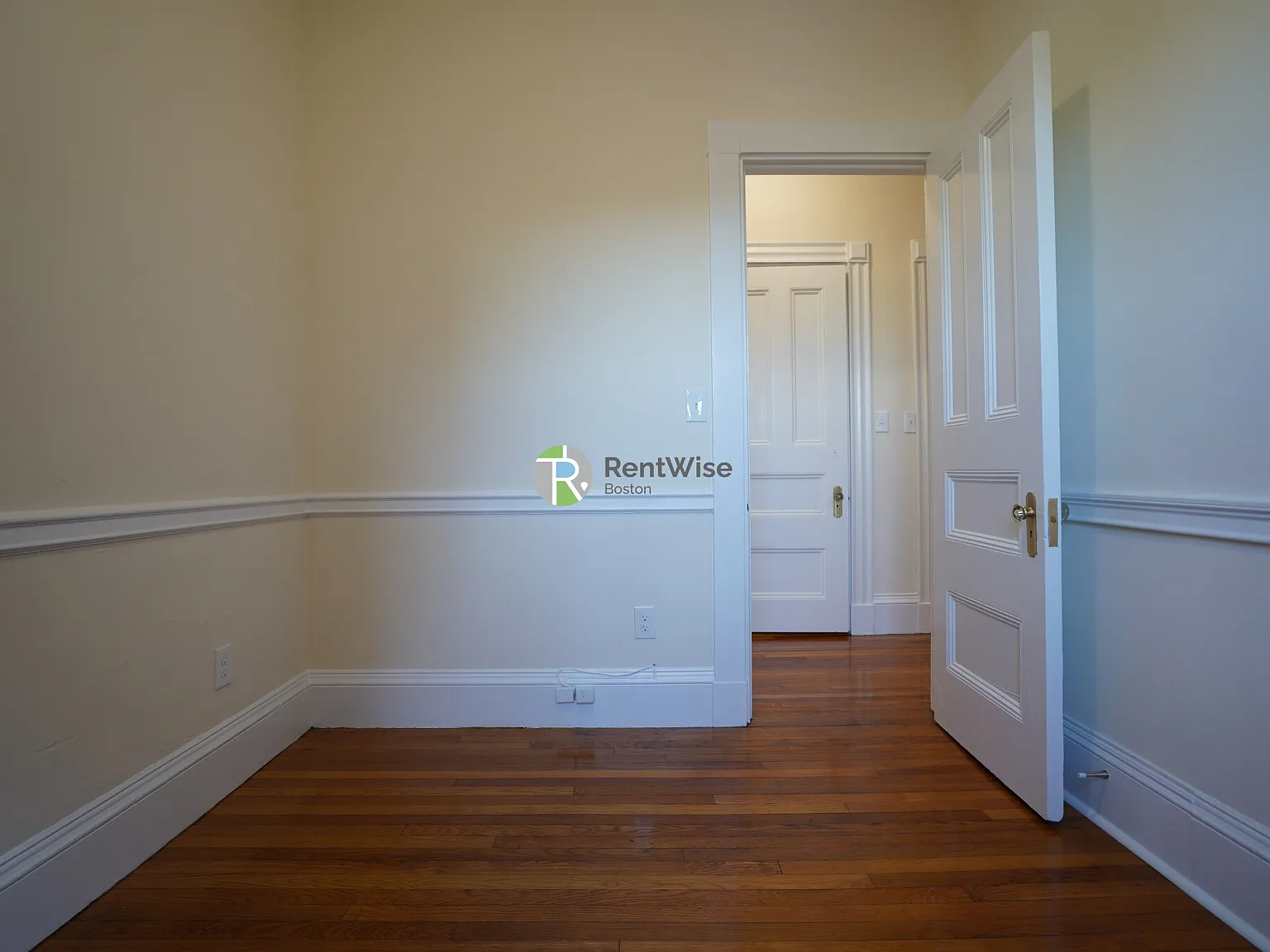 1 bed, 9999 sqft, $3,500 — Photo 4