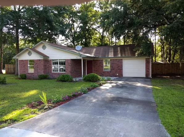 12 Bass Rd, Allenhurst, GA 31301