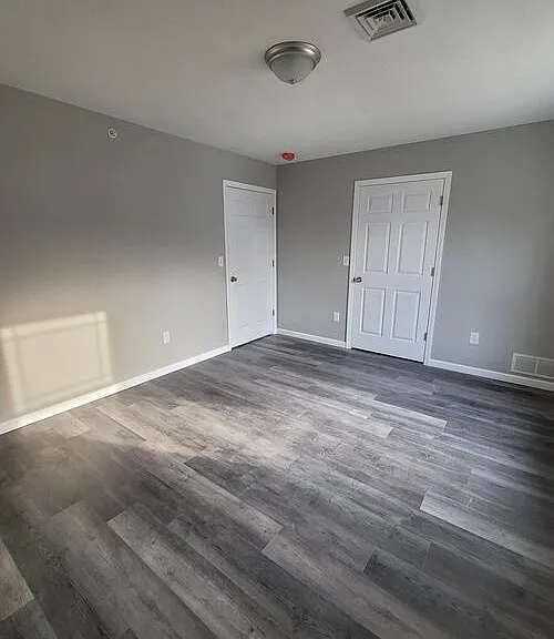 129 N Pearl St #B-2 — Photo 10