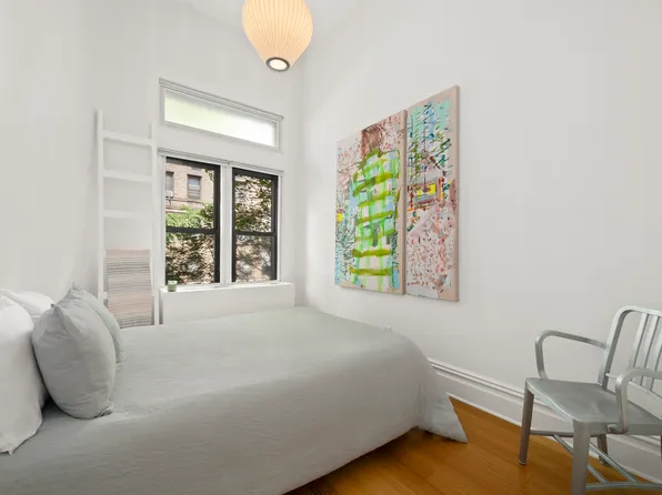 56 West 71st Street image 9 of 16