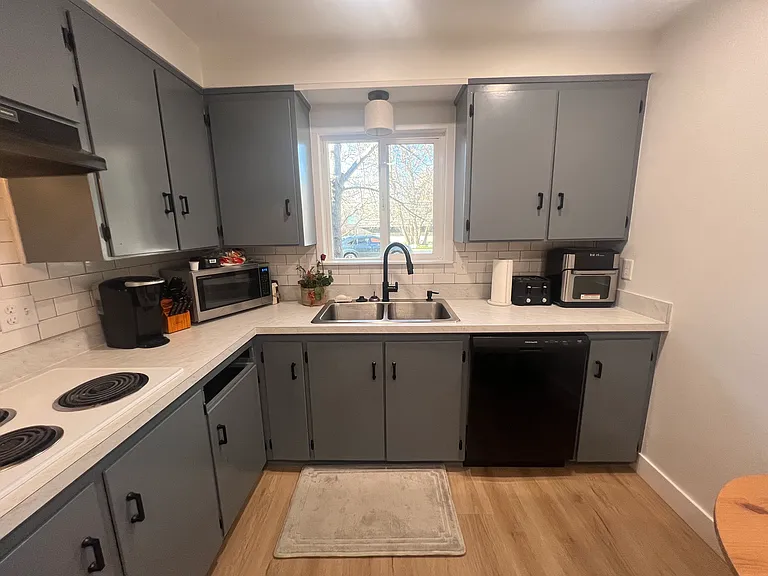 820 E 100 N — Photo 17