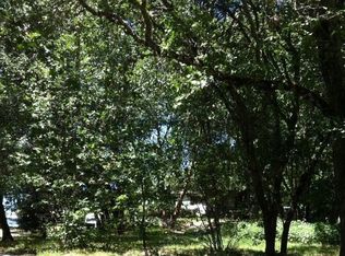 889 Three Pines Rd, Grants Pass, OR 97526