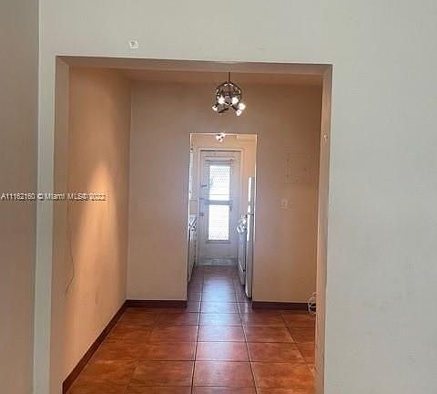 4th image of 900 Euclid Ave APT 11