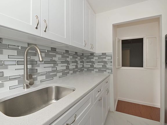 4th image of 14350 Hoover Ave APT 304