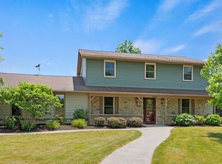 1206 Valley O Pines Pkwy, Fort Wayne, IN 46845