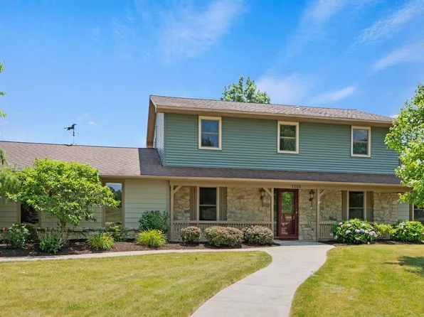 1206 Valley O Pines Pkwy, Fort Wayne, IN 46845