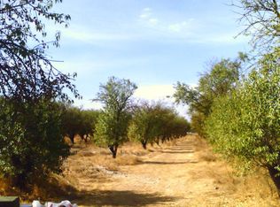 393 S Locan Ave, Fresno, CA