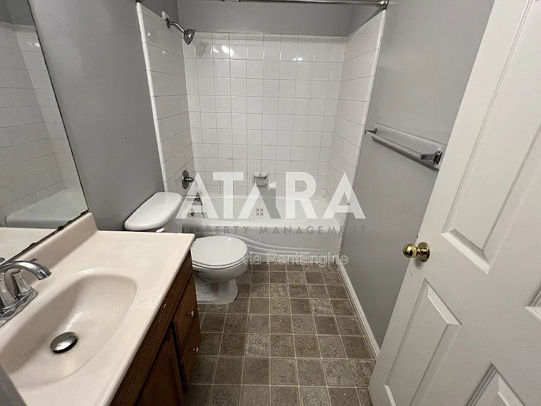 334 Childs Ave — Photo 32