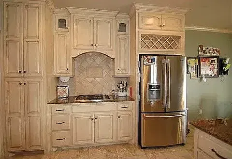4 bed, 3032 sqft, $4,000 — Photo 3