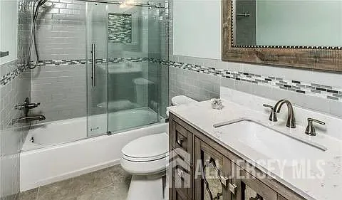 703 Cricket Ln — Photo 7
