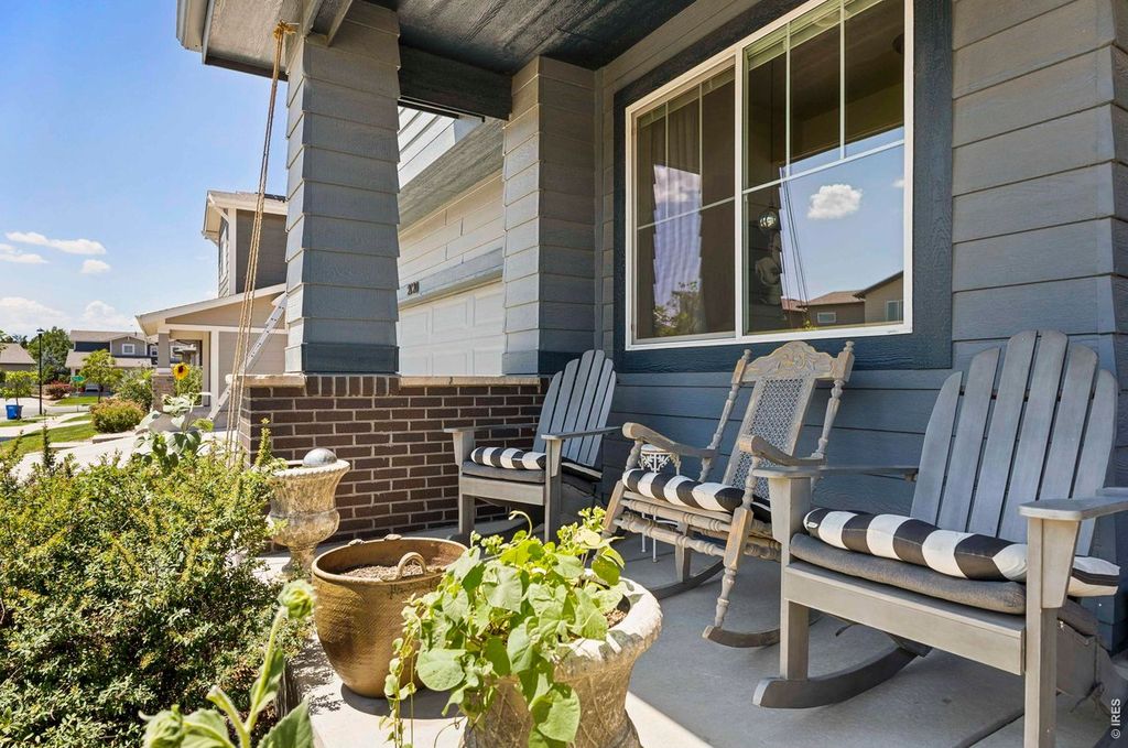 2120 Saison St