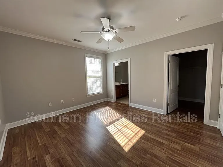 411 Gallery Dr #204-1 — Photo 23
