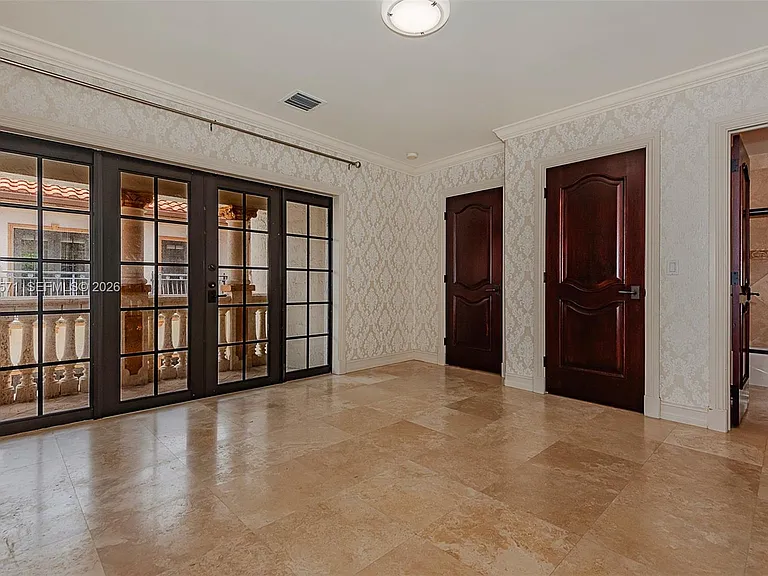 674 Ocean Blvd — Photo 35