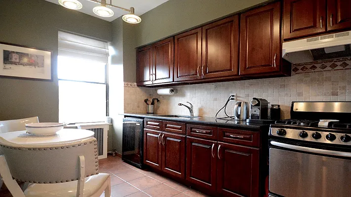 Rented by Cooper & Cooper Real Estate | media 15