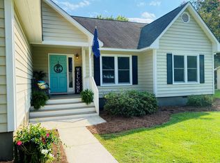 131 Governor Johnston Rd, Georgetown, SC 29440