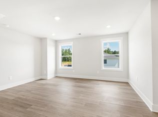 8 Swan Grove Trl, Fountain Inn, SC 29644